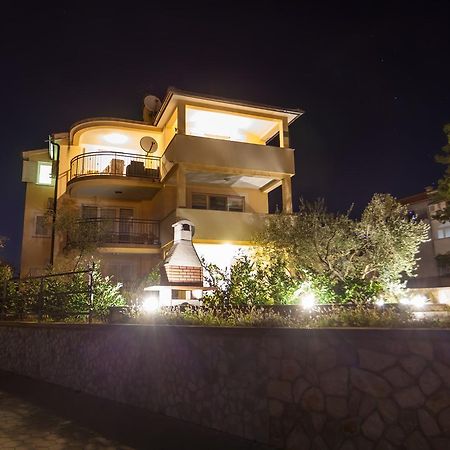 Apartment Ivana 2435 Malinska Εξωτερικό φωτογραφία