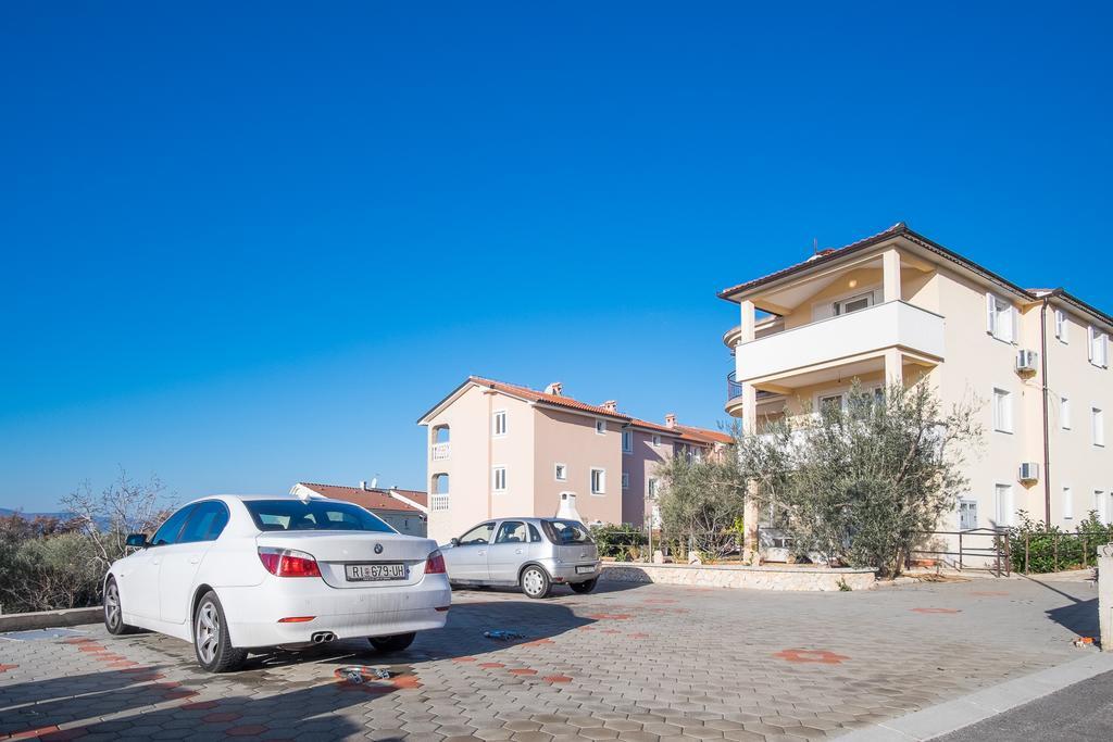 Apartment Ivana 2435 Malinska Εξωτερικό φωτογραφία