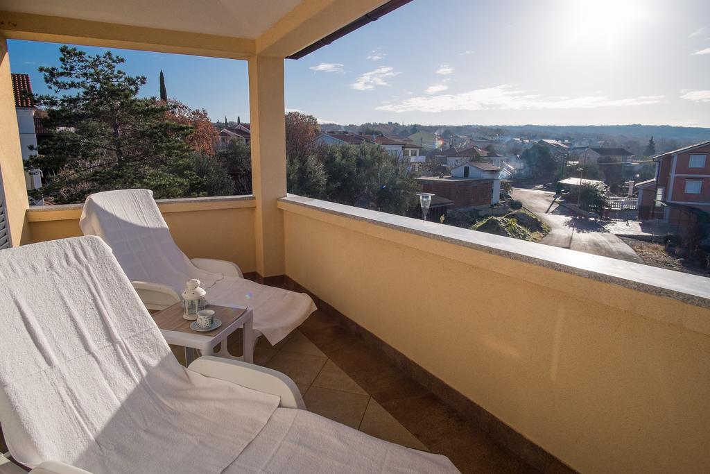 Apartment Ivana 2435 Malinska Εξωτερικό φωτογραφία